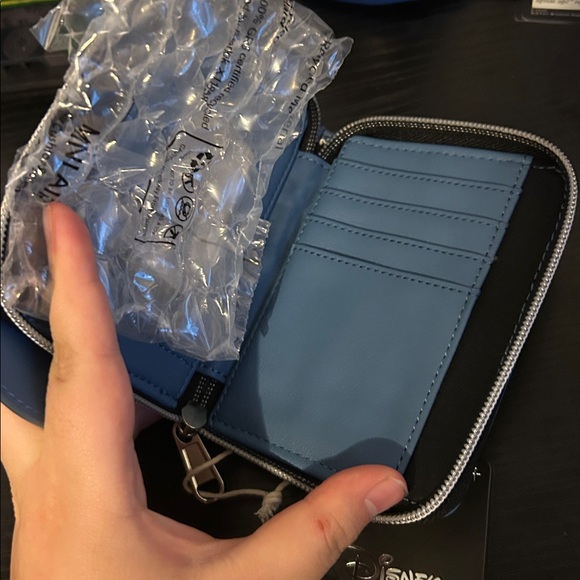 Loungefly Disney Stitch Wallet - Picture 3 of 3